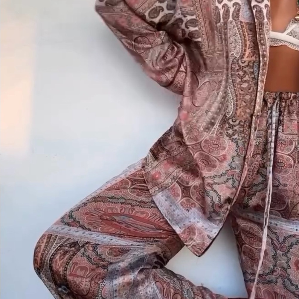 Elegant Paisley Women's Pajama Set